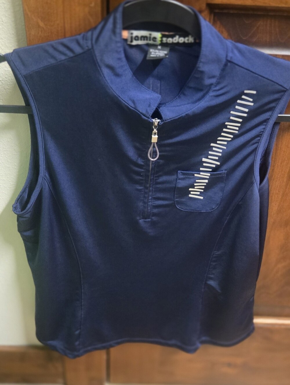 Jamie Sadock navy blue sleeveless top w/ silver trim. Medium. EUC!